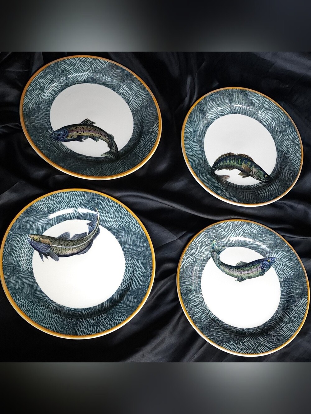 Williams Sonoma English Angler Fish Salad Plates Set of 4 Bass Cod Salmon Trout